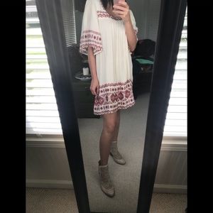 Embroidered shift dress